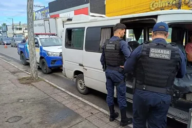 Imagem ilustrativa da imagem Operação flagra transporte clandestino de passageiros em Vila Velha