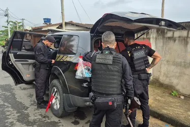 Imagem ilustrativa da imagem PF investiga facção que usava casas de terceiros para guardar drogas em Viana