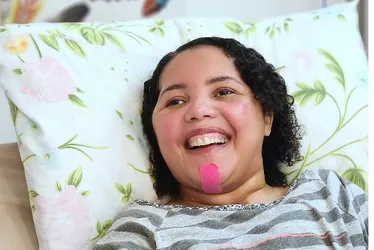Imagem ilustrativa da imagem Pai de Amanda Wanessa, cantora gospel que está em estado vegetativo, sofre agressão
