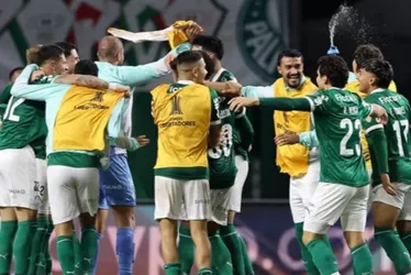 Imagem ilustrativa da imagem Palmeiras volta a derrotar o River e chega à semifinal da Libertadores