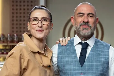 Imagem ilustrativa da imagem Paola Carosella nega romance com Fogaça, mas brinca: 'Deixa o povo imaginar'