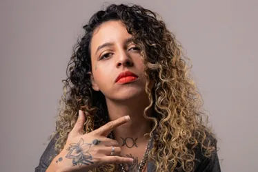 Imagem ilustrativa da imagem Paula Maddi e seu canto contra o preconceito