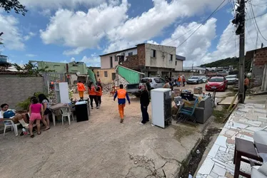 Imagem ilustrativa da imagem “Pedi a Jesus que botasse a mão”, diz sobrevivente de explosão em Olinda