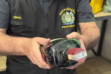 
          Imagem ilustrativa da imagem Pernambuco registra novo caso suspeito e mais uma morte por metanol em bebidas
          