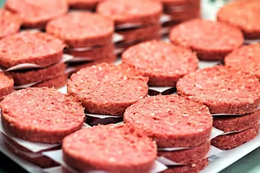 Imagem ilustrativa da imagem Preço da carne de hambúrguer nos EUA sobe mais de 50% em apenas quatro meses