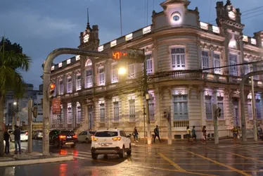 Imagem ilustrativa da imagem Prefeitura na Bahia divulga nomes de 245 pessoas com HIV no Diário Oficial