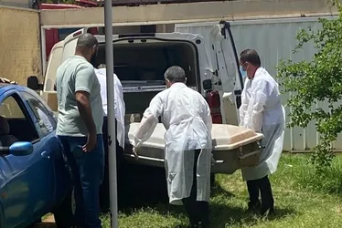 Imagem ilustrativa da imagem Presa por matar namorado com 40 tesouradas pode também ter matado ex-marido