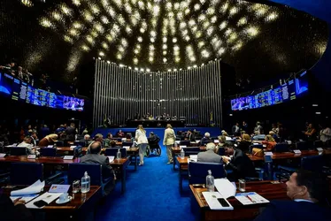 Imagem ilustrativa da imagem Projeto contra adultização tem apoio de senadores para acelerar votação na quarta-feira; saiba como