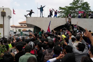 Imagem ilustrativa da imagem Protesto contra bloqueio de redes sociais no Nepal deixa pelo menos 19 mortos