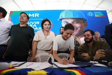 Imagem ilustrativa da imagem Raquel Lyra anuncia R$ 1 bilhão em investimentos na Região Metropolitana