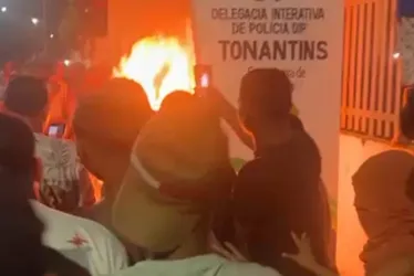 Imagem ilustrativa da imagem Revoltados com feminicídio, moradores invadem delegacia e queimam suspeito