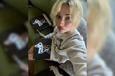 Imagem ilustrativa da imagem Sabrina Carpenter lança o álbum 'Man's Best Friend'