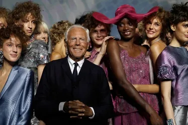 Imagem ilustrativa da imagem Saiba o que acontece com a grife Armani depois da morte de Giorgio Armani