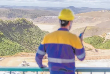 Imagem ilustrativa da imagem Samarco indeniza 265 mil afetados por rompimento