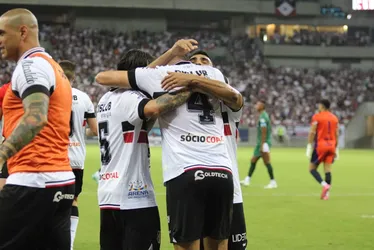 Imagem ilustrativa da imagem Santa Cruz fica no empate jogando em casa contra o Altos