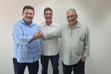 Imagem ilustrativa da imagem "Se Euclério for candidato, estarei com ele", diz Enivaldo