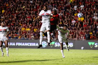 Imagem ilustrativa da imagem Sport abre vantagem, mas deixa o São Paulo empatar no fim