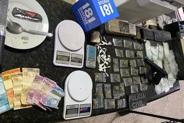 Imagem ilustrativa da imagem Suspeitos de tráfico são presos em casa invadida por eles no Norte do ES