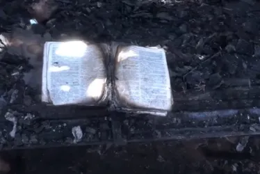 Imagem ilustrativa da imagem VÍDEO | Motorhome é destruído em incêndio na Serra