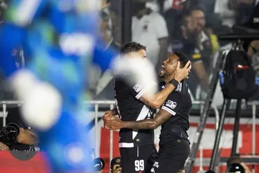 Imagem ilustrativa da imagem Vasco e Botafogo fazem jogo eletrizante e ficam no empate na Copa do Brasil