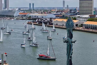 Imagem ilustrativa da imagem Veleiro "Adrenalina Pura" vence a Regata Recife-Fernando de Noronha 2025