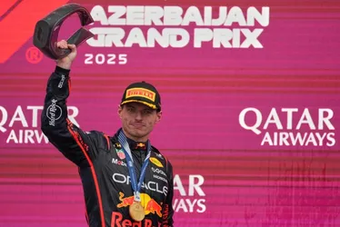 Imagem ilustrativa da imagem Verstappen vence o GP do Azerbaijão de ponta a ponta e volta à briga pela taça