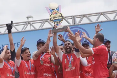 Imagem ilustrativa da imagem Vitória e Anchieta vencem o Estadual de Futebol de Areia