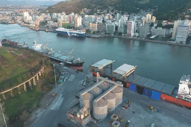 Imagem ilustrativa da imagem Vitória pode receber o dobro de supernavios