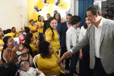 Imagem ilustrativa da imagem Wolney anuncia em Pernambuco início de pagamentos a famílias afetadas pelo Zika