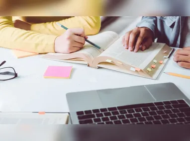 Imagem ilustrativa da imagem Com salário de R$ 7 mil, Vitória abre seleção para engenheiro mecânico