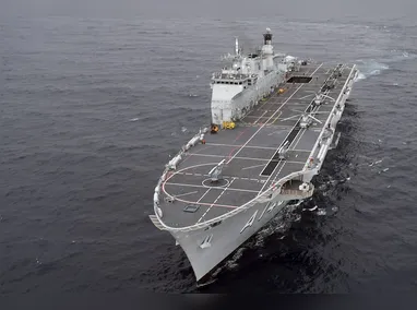 Imagem ilustrativa da imagem Forças Armadas vão usar navio de guerra da Marinha como base operacional na COP-30; veja fotos