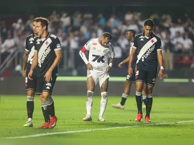 Imagem ilustrativa da imagem Neto detona Neymar após vexame do Santos: ‘Que jogadorzinho você virou’