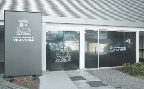 
          Imagem ilustrativa da imagem 28 mil profissionais da educação devem ser beneficiados com reajuste no ES
          