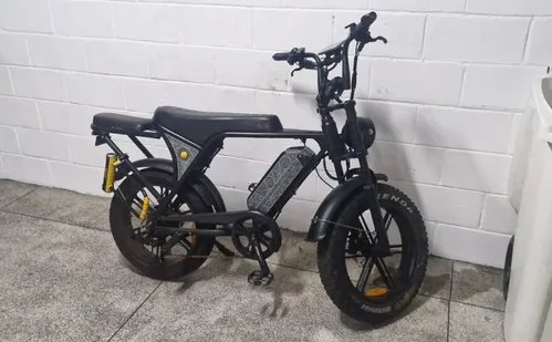 
          Imagem ilustrativa da imagem Adolescente é detido suspeito de roubar bicicleta em Camburi
          