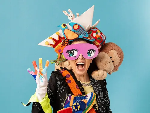 
          Imagem ilustrativa da imagem Adriana Partimpim comemora 21 anos do personagem infantil com show em Olinda
          