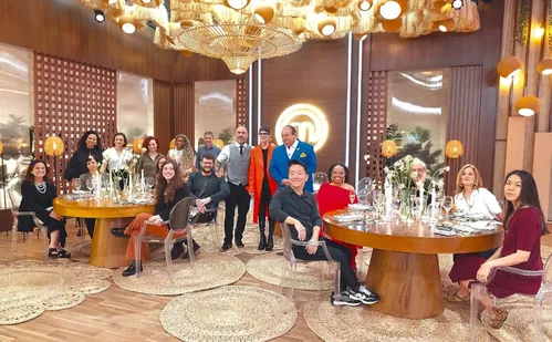 
          Imagem ilustrativa da imagem “MasterChef Brasil”: agora é encarar 15 críticos gastronômicos
          