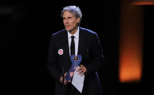 
          Imagem ilustrativa da imagem 'Ainda estou aqui' recebe prêmio de melhor filme do ano
          