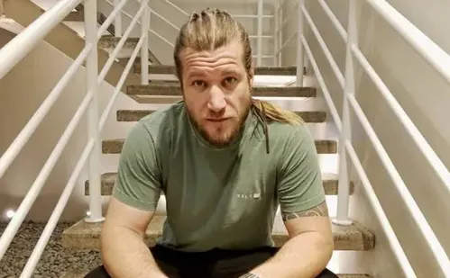 
          Imagem ilustrativa da imagem Alemão elege substituto de Popó em luta de boxe
          