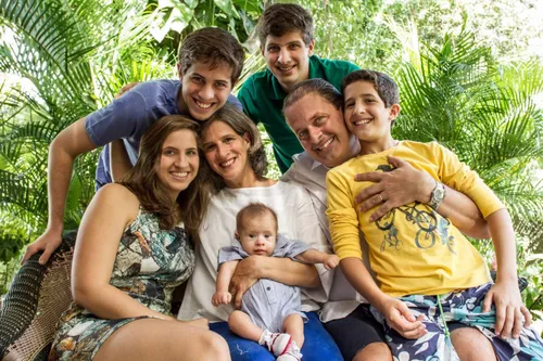 
          Imagem ilustrativa da imagem Alepe faz nesta segunda-feira homenagem a Eduardo Campos, que completaria 60 anos
          