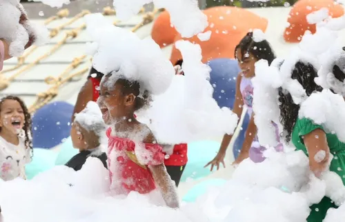 
          Imagem ilustrativa da imagem Antiga área de palafitas vira parque e muda realidade de comunidade no Recife
          