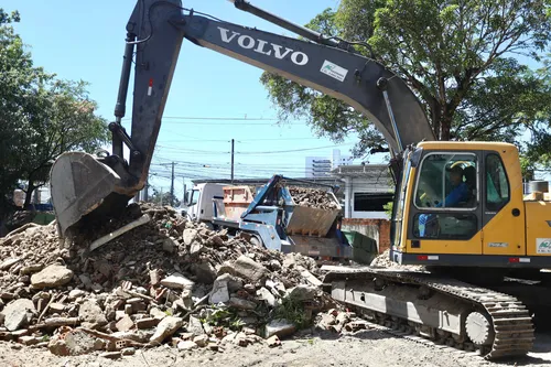 
          Imagem ilustrativa da imagem Antiga vila militar em Boa Viagem dará lugar a moradias para pessoas de baixa renda
          