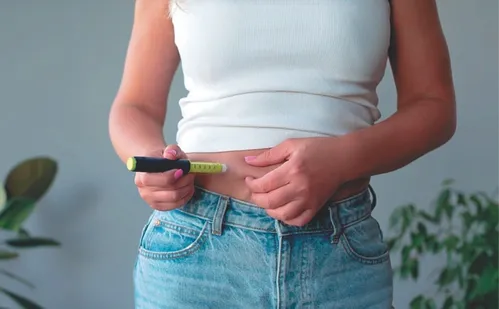 
          Imagem ilustrativa da imagem Anvisa proíbe e apreende medicamentos de cannabis e suplementos
          