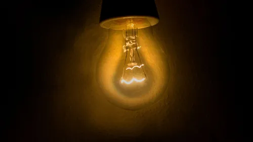 
          Imagem ilustrativa da imagem Apagão deixa 600 mil pernambucanos sem energia elétrica
          