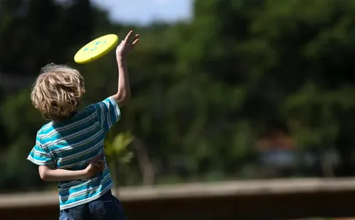 
          Imagem ilustrativa da imagem Apesar de proibição, 29% admitem palmadas e beliscões em crianças
          