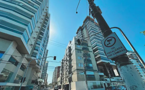 
          Imagem ilustrativa da imagem Após aplicação de 16 mil multas, radares são suspensos até dezembro em Vila Velha
          