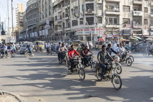 
          Imagem ilustrativa da imagem Após negociações em Doha, Afeganistão e Paquistão concordam com cessar-fogo
          