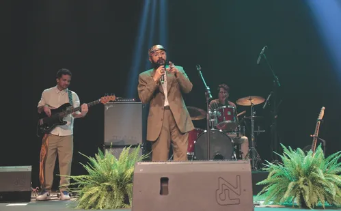 
          Imagem ilustrativa da imagem Artistas do ES apresentam suas músicas para caça-talentos
          