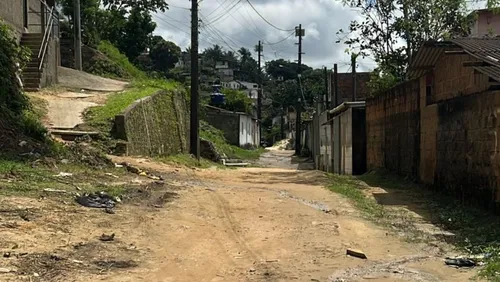 
          Imagem ilustrativa da imagem Ataque a tiros em Recife deixa um morto e dois feridos
          