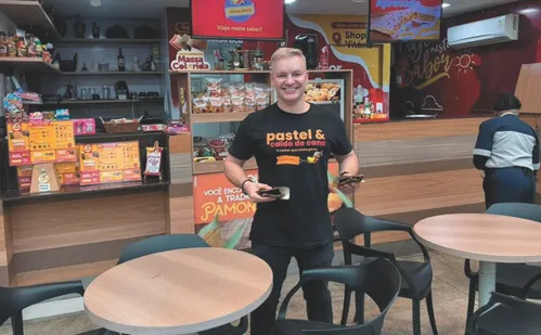 
          Imagem ilustrativa da imagem Até pastel de chocolate com doce de jaca em festival de Ibiraçu
          