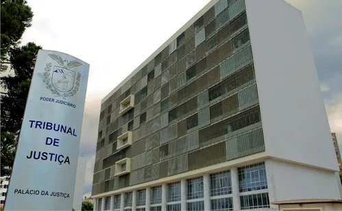 
          Imagem ilustrativa da imagem Avó que matou filha para ter guarda do neto é condenada a 27 anos no Paraná
          